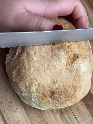 Pão caseiro sem sovar, feito na Air Fryer - Delicioso e fofinho