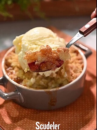 Crumble de maçã, a receita certa para aquele café da tarde em família