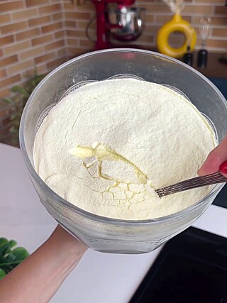 O mousse de leite em pó mais perfeito: a sobremesa que tem tudo para se tornar a sua favorita