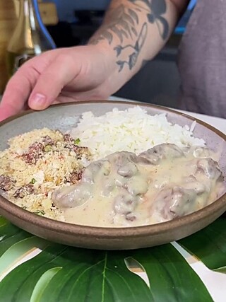 Receita de iscas de carne com creme de alho; confira